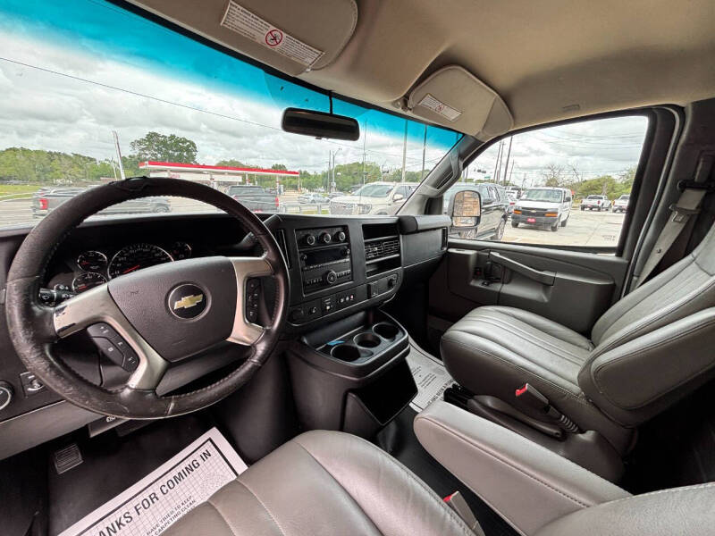 2017 Chevrolet Express 2500