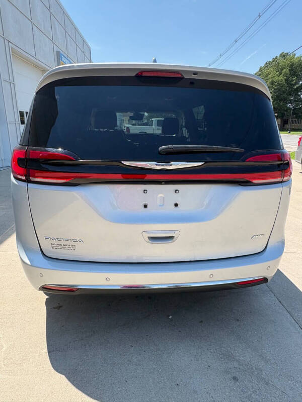 2022 Chrysler Pacifica Touring L