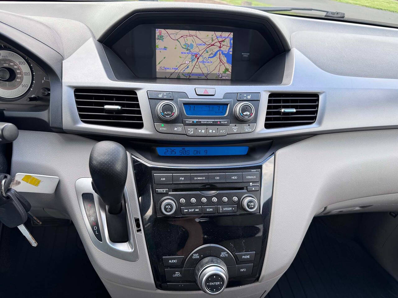 2011 Honda Odyssey 9
