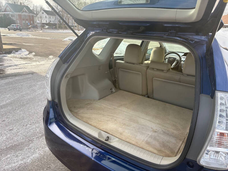 2012 Toyota Prius v Three