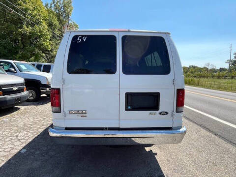 2011 Ford E-Series E-350 SD XLT