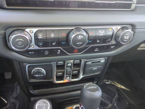 2025 Jeep Gladiator High Tide