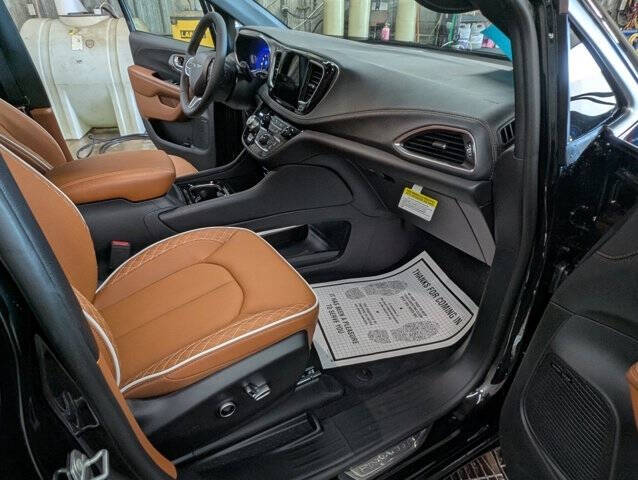 2026 Chrysler Pacifica Pinnacle