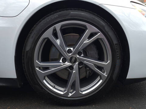 2023 Audi e-tron GT quattro Premium Plus