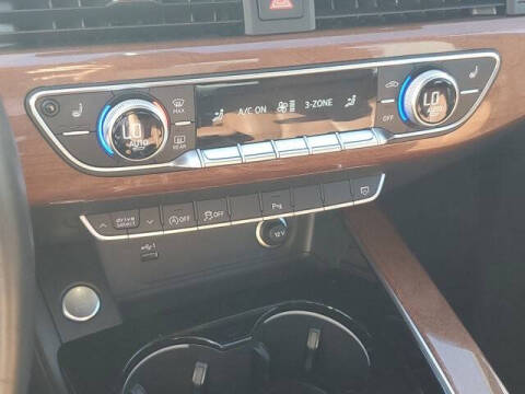 2022 Audi A4 quattro Premium 40 TFSI