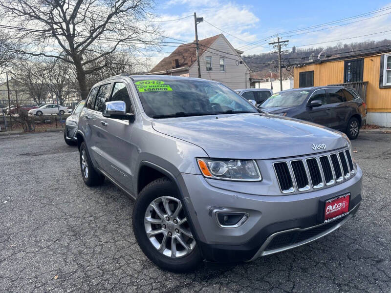 Jeep Grand Cherokee's photo