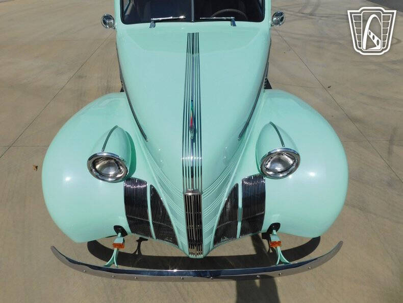 1939 Pontiac Silver Streak
