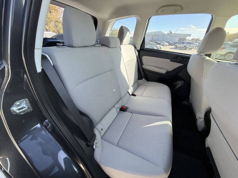 2015 Subaru Forester 2.5i