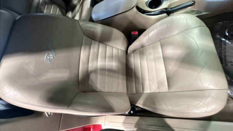 2002 Ford Mustang GT Deluxe