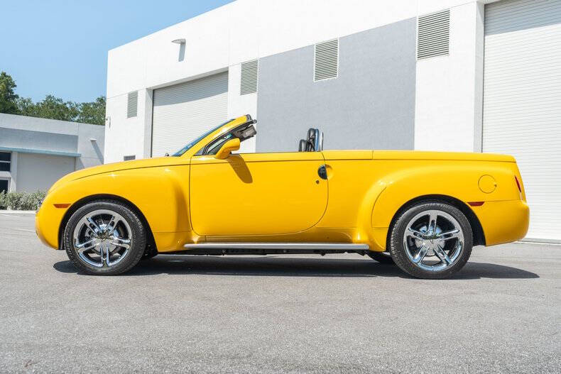 2004 Chevrolet SSR LS