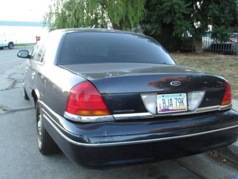 2003 Ford Crown Victoria