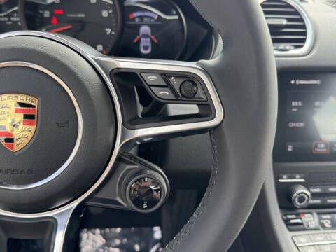 2025 Porsche 718 Cayman