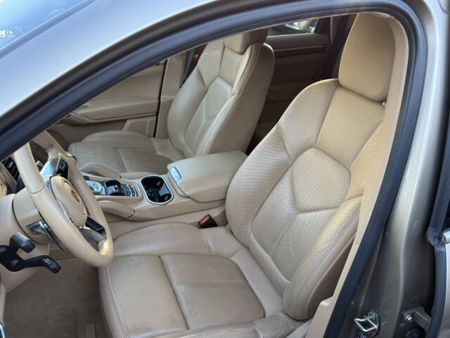 2016 Porsche Cayenne