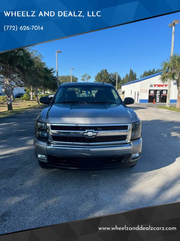 2008 Chevrolet Silverado 1500 for sale at WHEELZ AND DEALZ, LLC in Fort Pierce FL