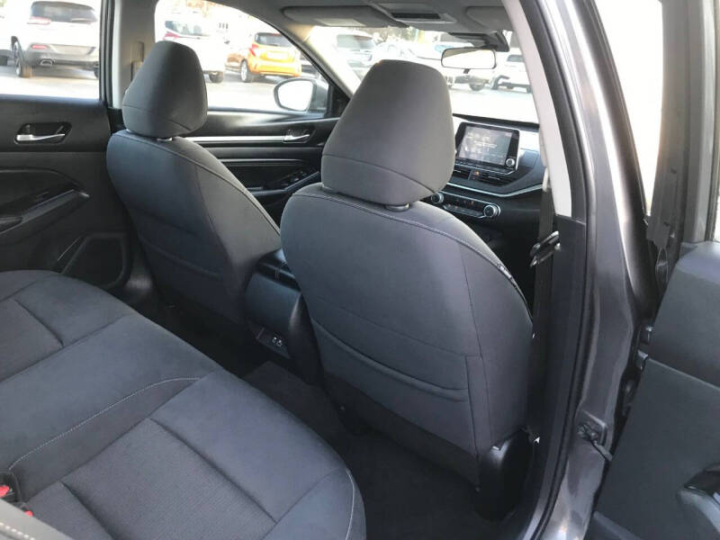 2021 Nissan Altima 2.5 SV