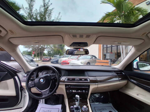 2012 BMW 7 Series 740i