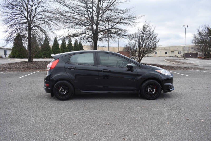 2016 Ford Fiesta ST photo 7