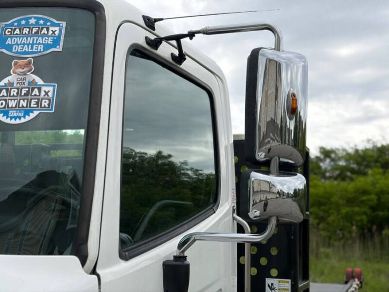 2019 Hino 268A