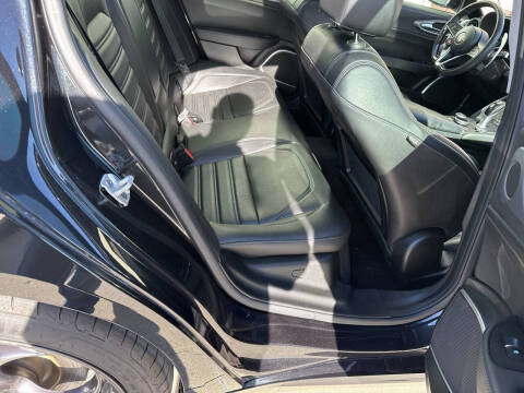 2017 Alfa Romeo Giulia Ti