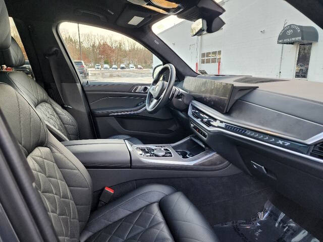 2023 BMW X7 xDrive40i