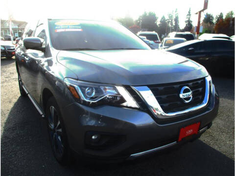 2017 Nissan Pathfinder for sale at GMA Of Everett in Everett WA