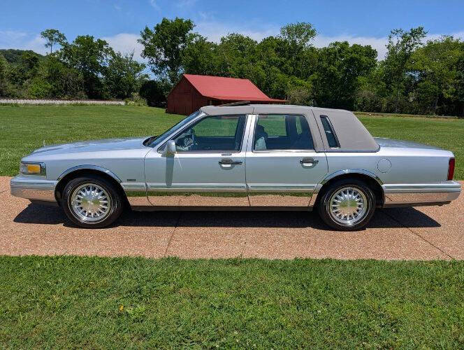 1995 Lincoln Town Car Signature