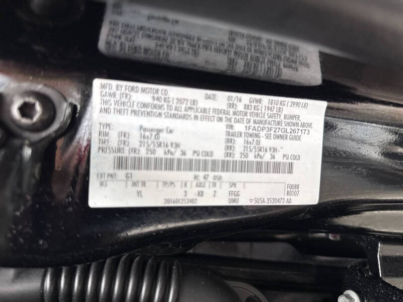 2016 Ford Focus SE - Photo 30
