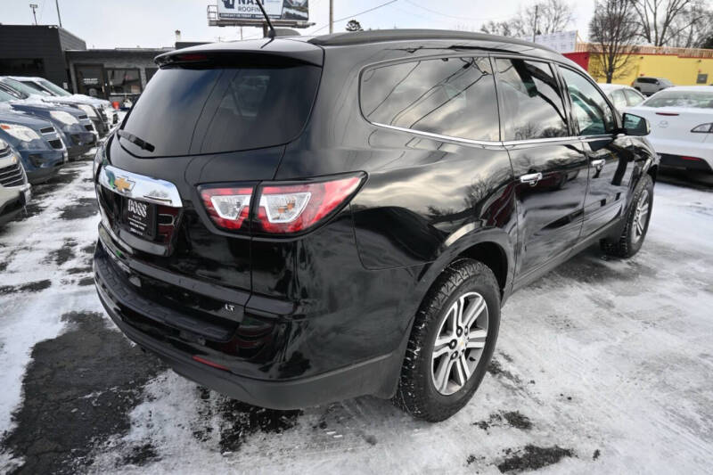 2017 Chevrolet Traverse LT