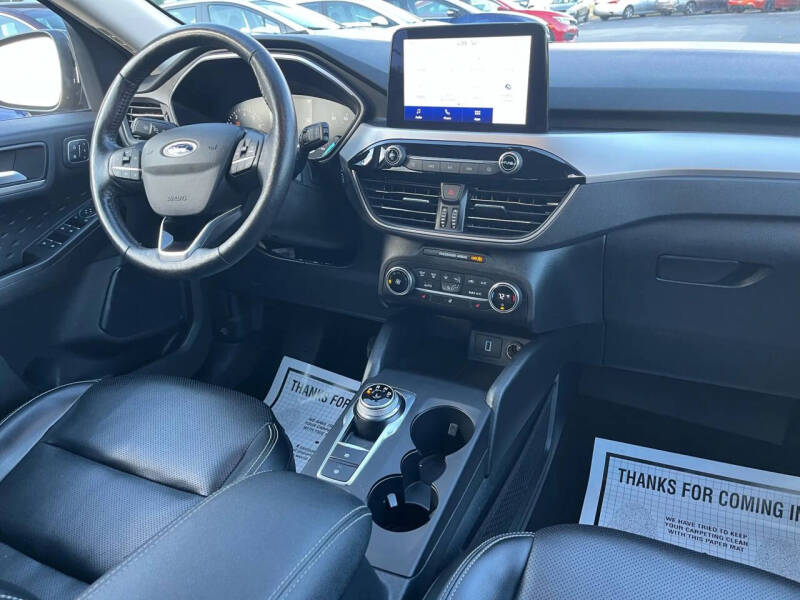 2020 Ford Escape SEL