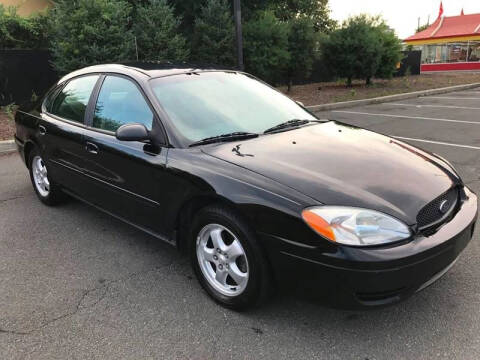2006 Ford Taurus SE