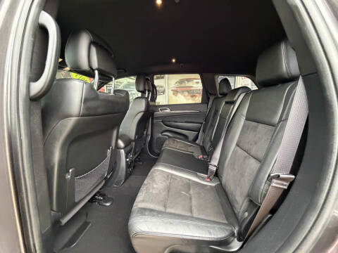 2019 Jeep Grand Cherokee Laredo