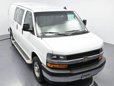 2022 Chevrolet Express 2500