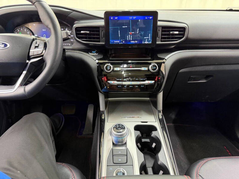 2024 Ford Explorer ST-Line