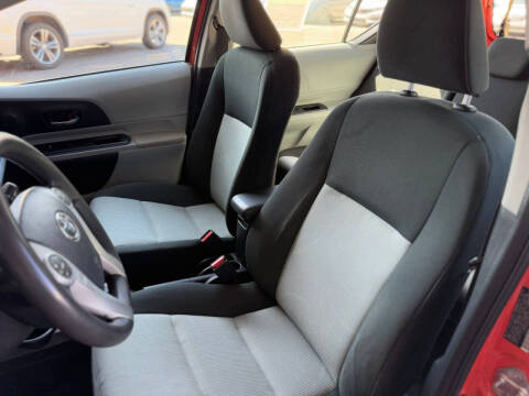 2013 Toyota Prius c Three