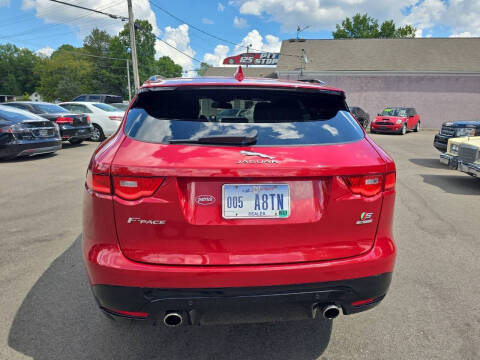 2018 Jaguar F-PACE S