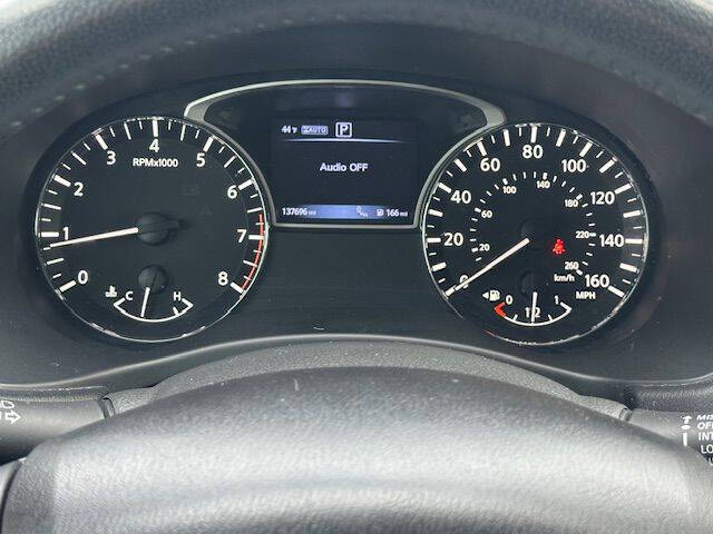 2017 Nissan Pathfinder S