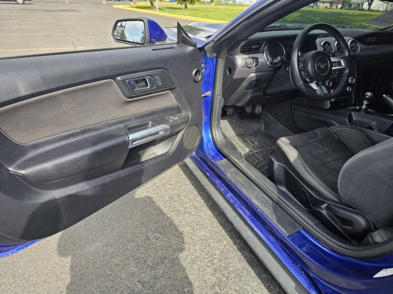 2016 Ford Mustang EcoBoost Premium