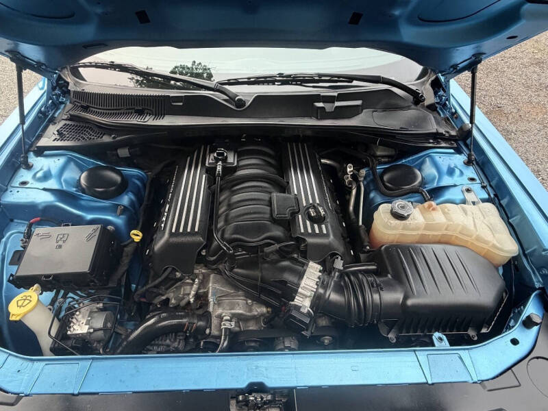 2016 Dodge Challenger 392 HEMI Scat Pack Shaker