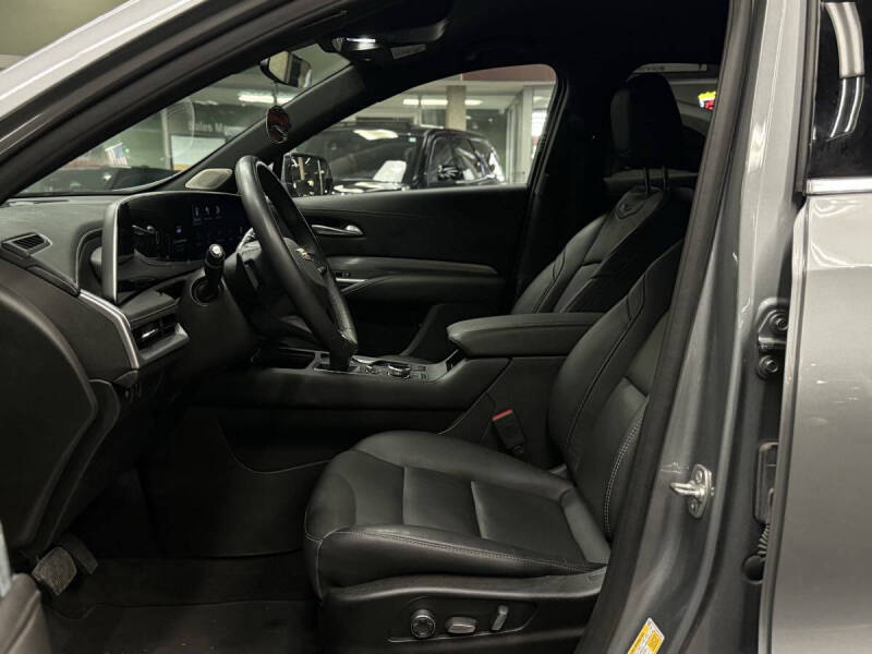 2024 Cadillac XT4 Premium Luxury