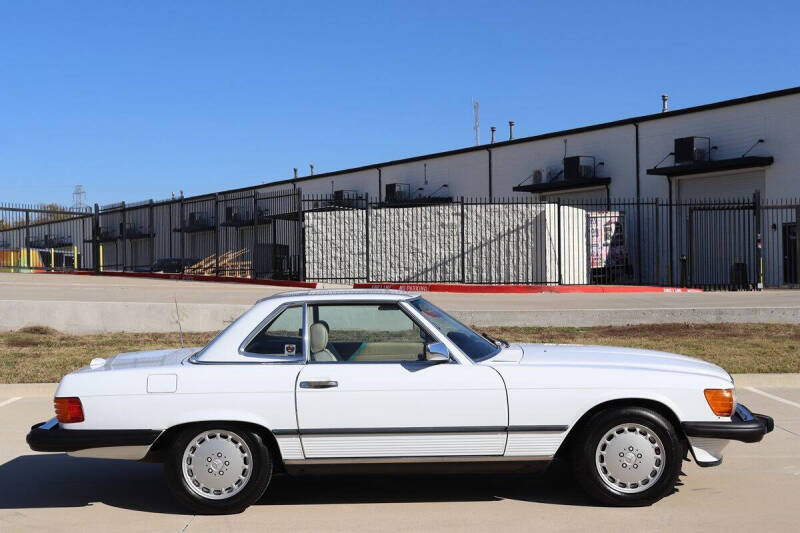 1988 Mercedes-Benz 560-Class 560 SL
