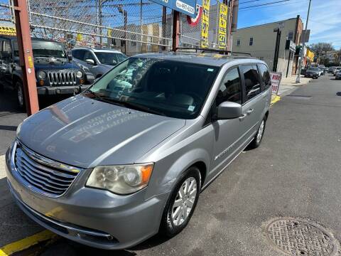2015 Chrysler Town and Country for sale at Cypress Motors of Ridgewood in Ridgewood NY