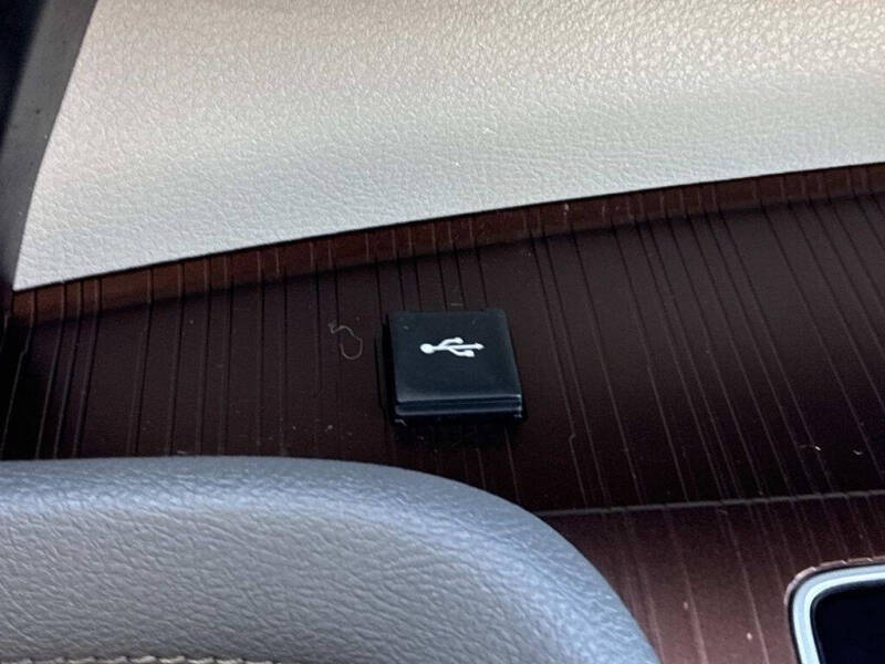 2023 Toyota Sienna LE 8-Passenger