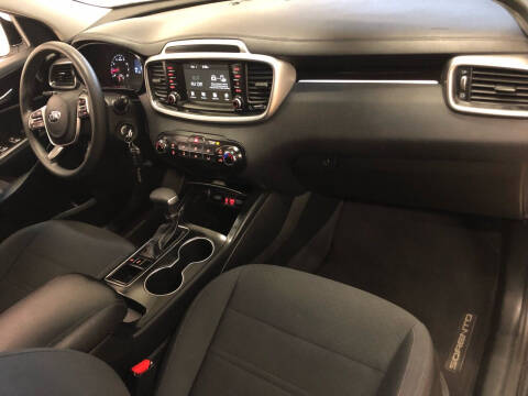 2020 Kia Sorento LX V6