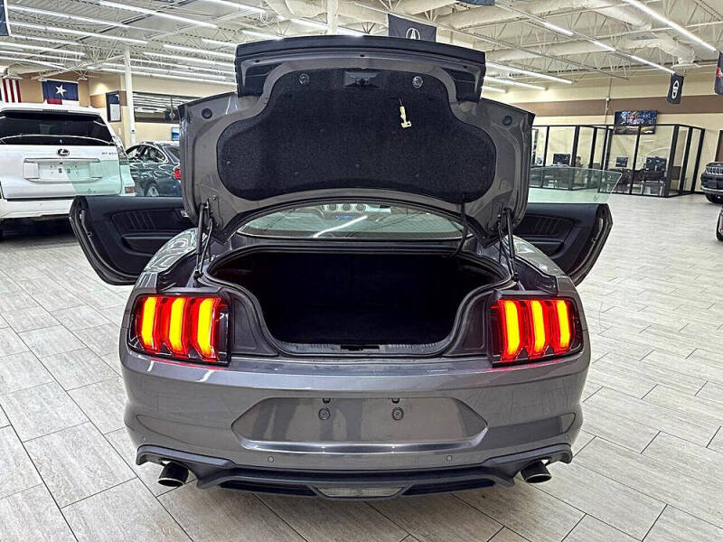 2022 Ford Mustang EcoBoost Premium