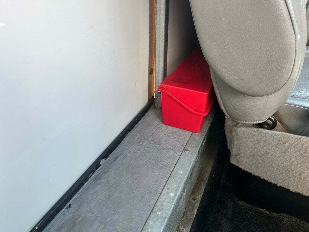 2015 Ford E-Series 21