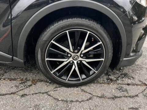 2019 Toyota C-HR XLE