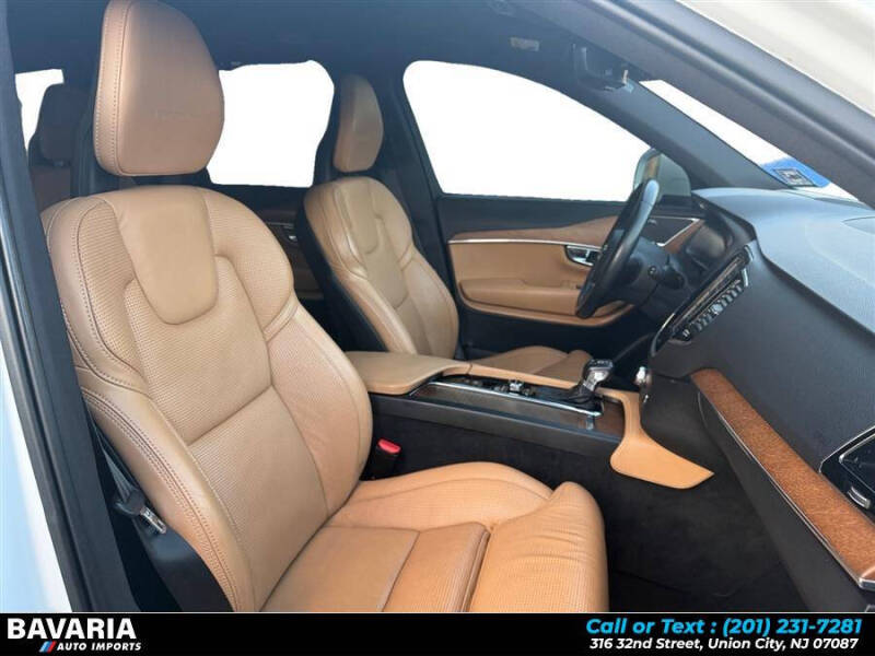 2017 Volvo XC90 T6 Inscription