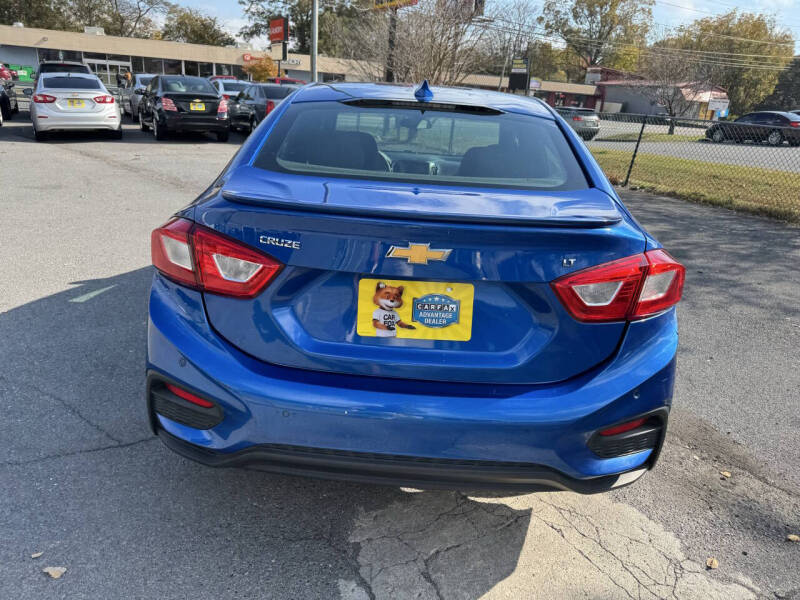 2018 Chevrolet Cruze LT Auto