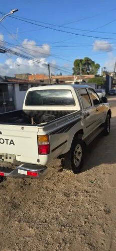 2001 Toyota Hilux