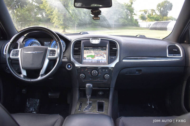 2011 Chrysler 300 C